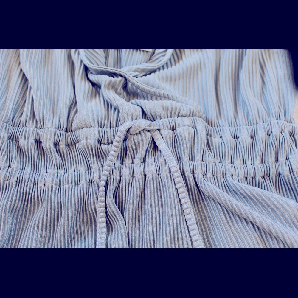 A&F Top - Picture 3 of 3